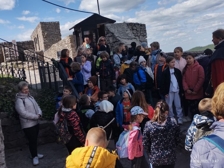 Klasa 2c oraz 2a w Górach Świętokrzyskich