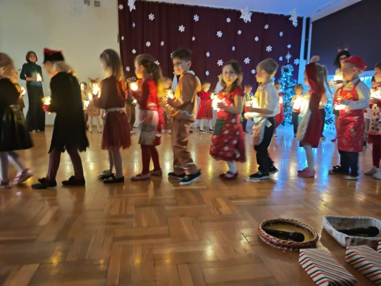 Świąteczne przedstawienia w przedszkolu