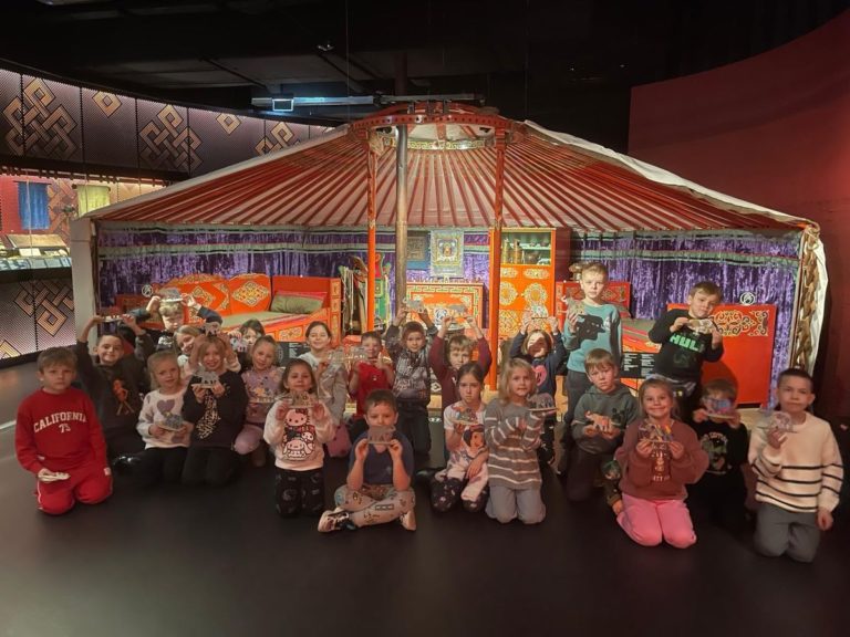 Wycieczka klas 1a i 1e do Warszawy